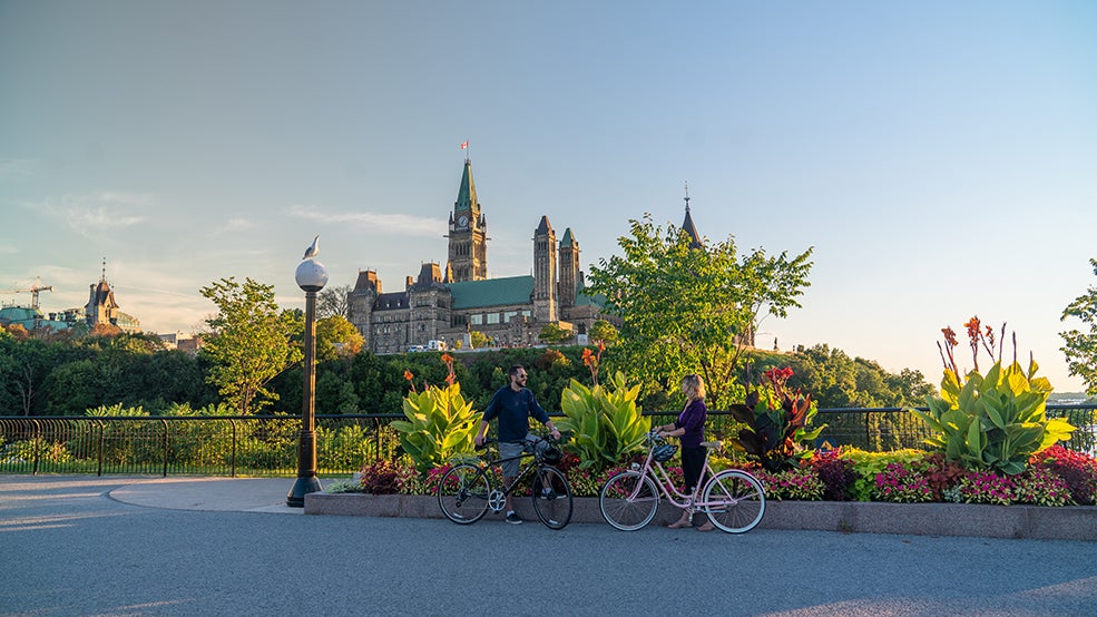 Cyclist enjoying Parliament Hill views from Major's Hill Park
