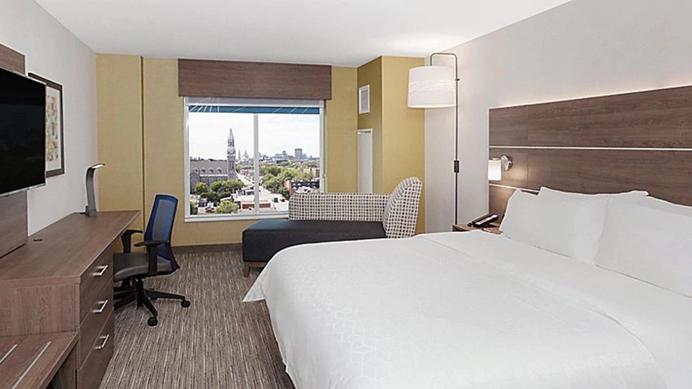 Holiday Inn Express &amp; Suites Downtown Ottawa East